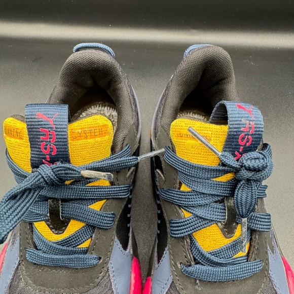 Puma Black and Blue Sneakers Dynamic Design - Picture 6 of 14